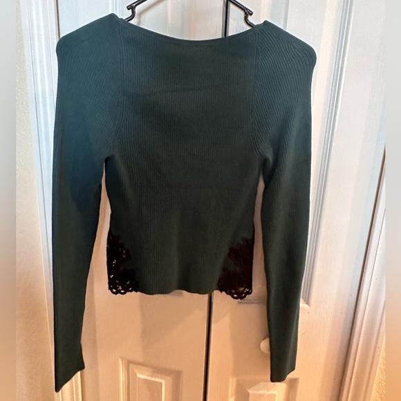 Express body contour Lace Top in emerald green - Picture 7 of 8